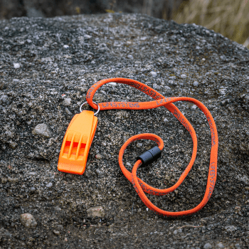 Píšťalka Lifesystems Hurricane whistle