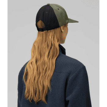 Čiapka Norrona /29 Trucker Tech Cap Caviar Black