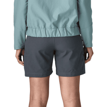 Kraťasy Patagonia Terravia Trail Shorts - 6 in. Women Black