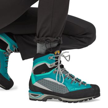 Nohavice Patagonia Terravia Alpine Pants Women Regular Black