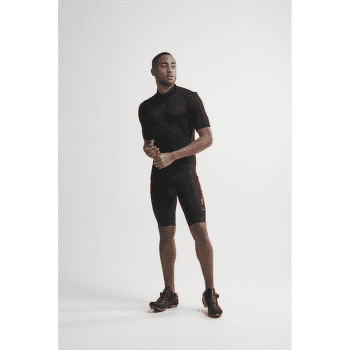 Kraťasy Craft Core Essence Shorts Men 999000 Black