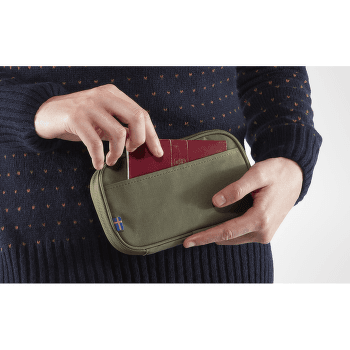 Peňaženka Fjällräven Kanken Travel Wallet Ox Red