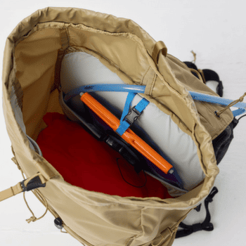 Batoh Fjällräven ABISKO HIKE LITE 20 M/L Black