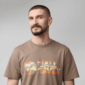 Tričko krátky rukáv Fjällräven Multicolor Logo T-Shirt Men Ochre