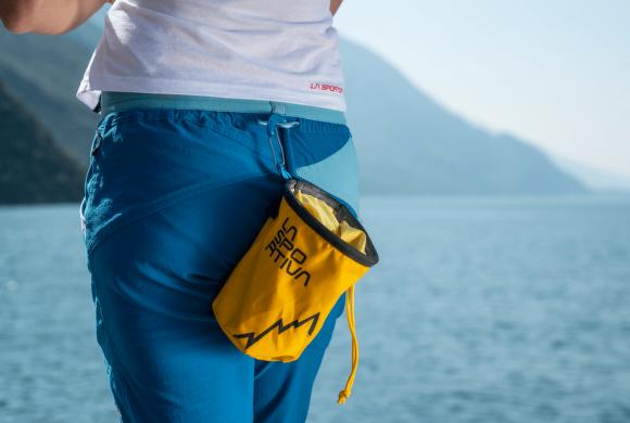 Integrované pútko na vrecko s magnéziom